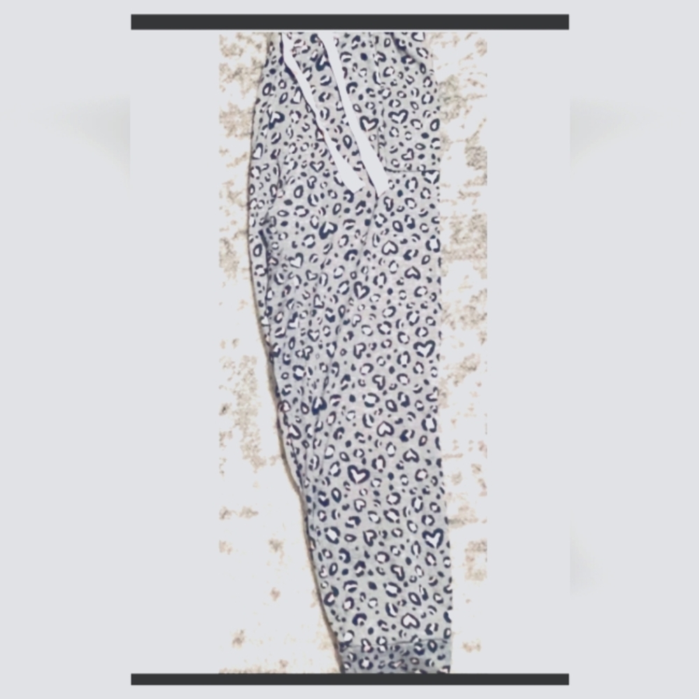 Victoria Secret Leapord PJ Pants s: m/l